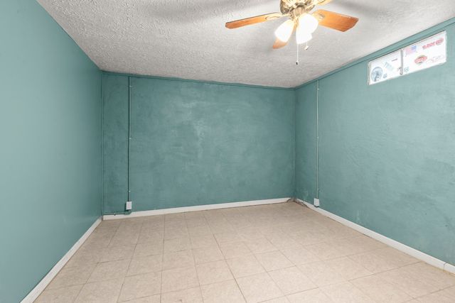 4026 RAMELLE Drive, Council Bluffs, IA 51501