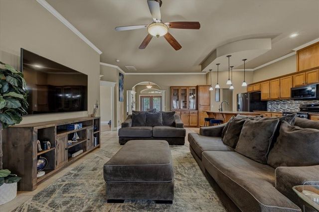 16305 Petaluma Place, Edmond, OK 73013