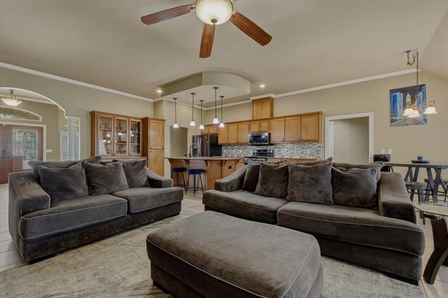 16305 Petaluma Place, Edmond, OK 73013
