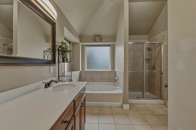 16305 Petaluma Place, Edmond, OK 73013