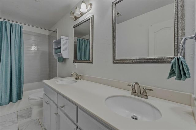 16305 Petaluma Place, Edmond, OK 73013