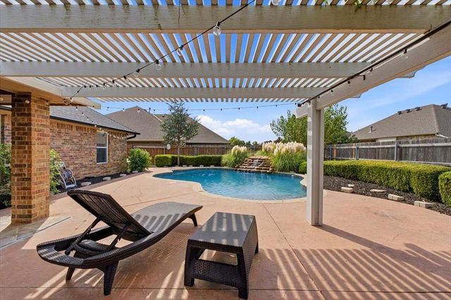 16305 Petaluma Place, Edmond, OK 73013