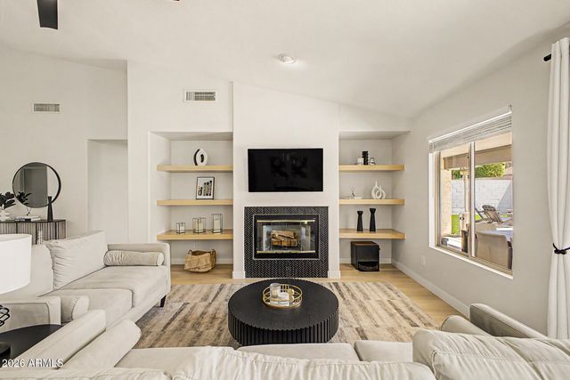 1151 E SHANNON Street, Gilbert, AZ 85295