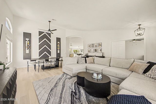 1151 E SHANNON Street, Gilbert, AZ 85295