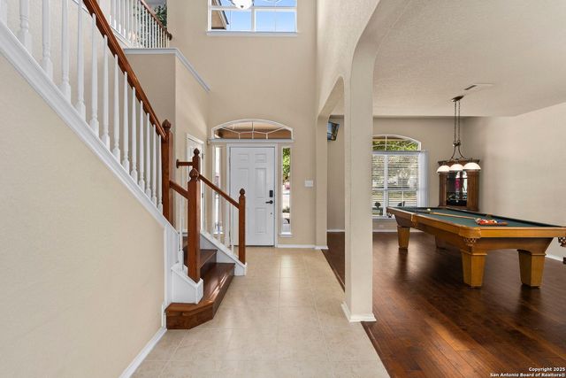 518 Eldridge Dr, Cibolo, TX 78108