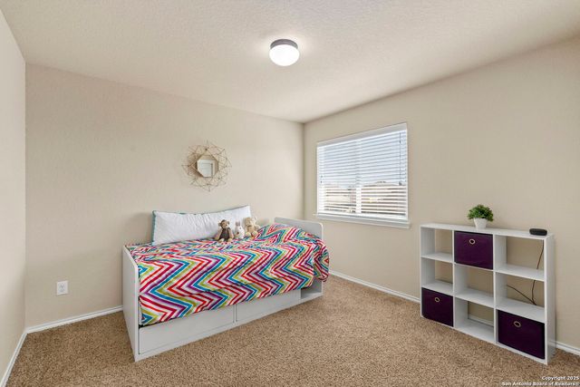 518 Eldridge Dr, Cibolo, TX 78108