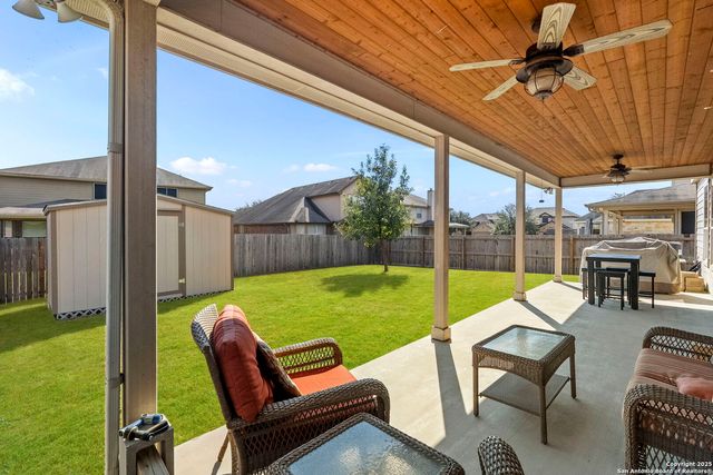 518 Eldridge Dr, Cibolo, TX 78108