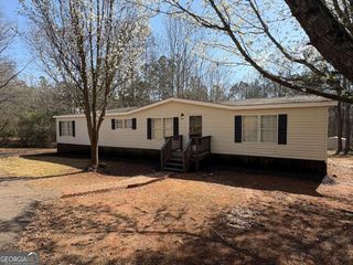 592 Jim David Road, Nicholson, GA 30565
