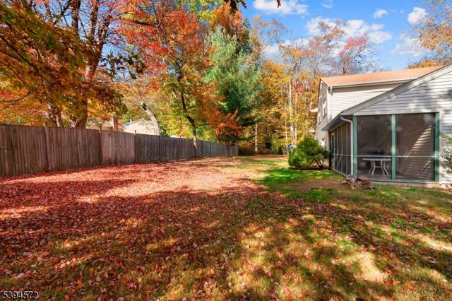 4 New Hampshire Ct, Parsippany-troy Hills Twp., NJ 07034