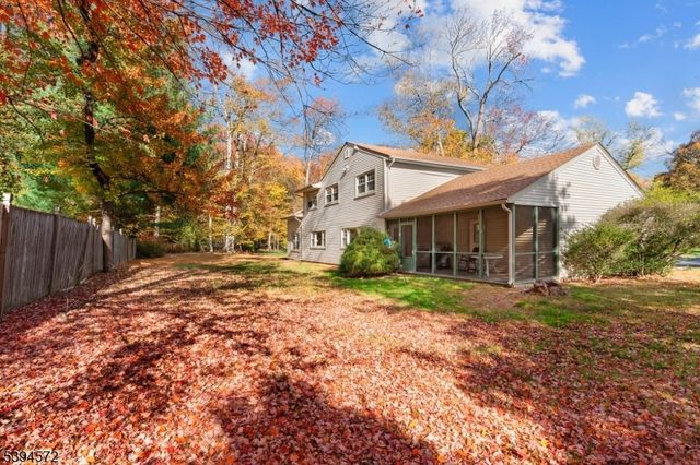 4 New Hampshire Ct, Parsippany-troy Hills Twp., NJ 07034