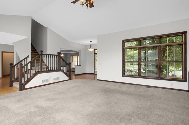 2748 105th Avenue NE, Blaine, MN 55449