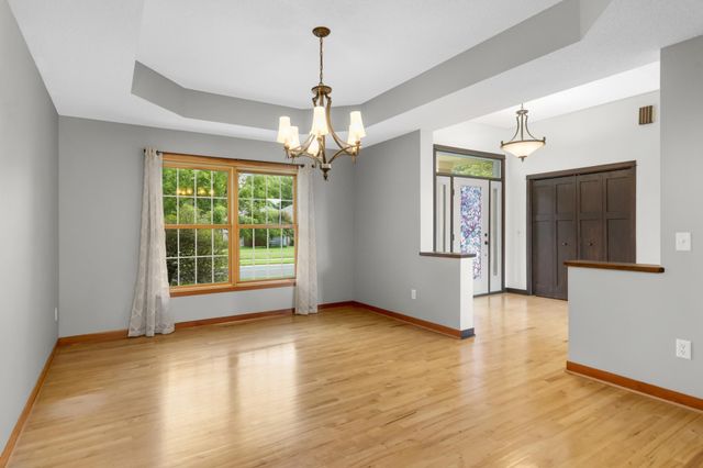2748 105th Avenue NE, Blaine, MN 55449