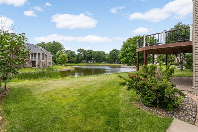 2748 105th Avenue NE, Blaine, MN 55449