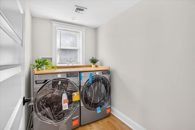 25 Fairmount St, New Bedford, MA 02740