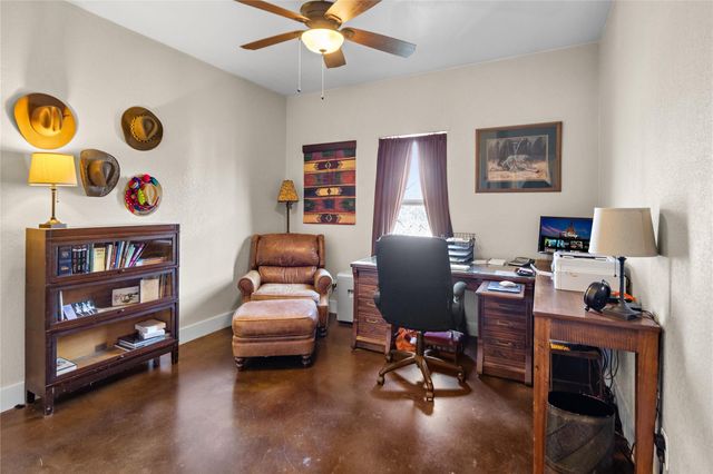 142 W Persimmon DR, Granite Shoals, TX 78654