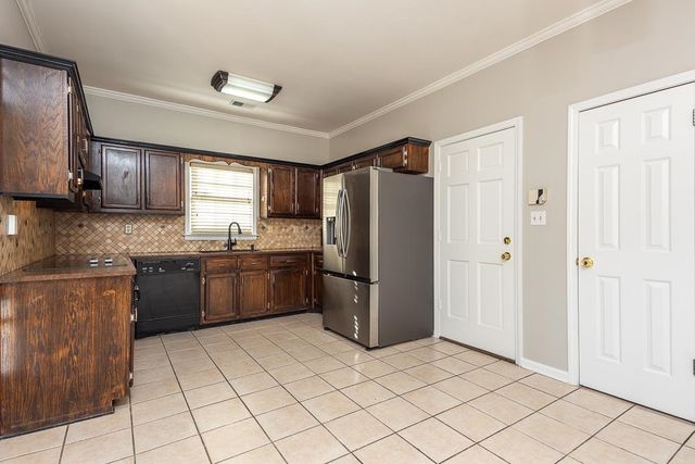 145 RIVERWALK PL, Memphis, TN 38103