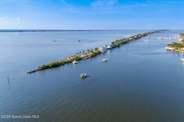 11680 Dragon Point Drive, Merritt Island, FL 32952