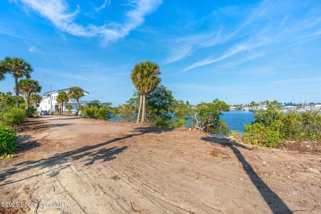 11680 Dragon Point Drive, Merritt Island, FL 32952