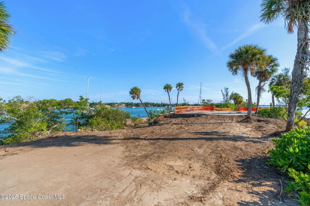 11680 Dragon Point Drive, Merritt Island, FL 32952