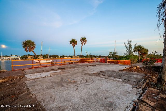 11680 Dragon Point Drive, Merritt Island, FL 32952