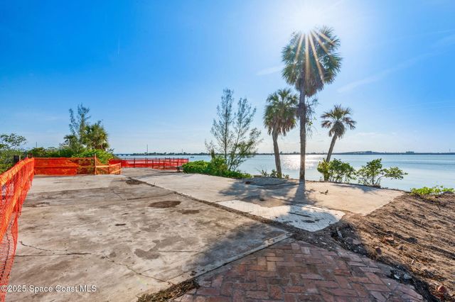 11680 Dragon Point Drive, Merritt Island, FL 32952