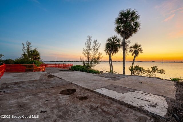 11680 Dragon Point Drive, Merritt Island, FL 32952