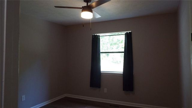 4943 Apple Valley Road, Douglasville, GA 30135
