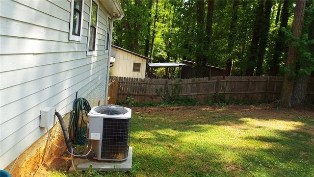 4943 Apple Valley Road, Douglasville, GA 30135