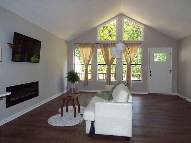 4943 Apple Valley Road, Douglasville, GA 30135