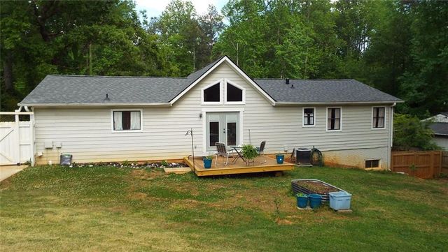 4943 Apple Valley Road, Douglasville, GA 30135