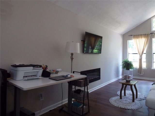 4943 Apple Valley Road, Douglasville, GA 30135
