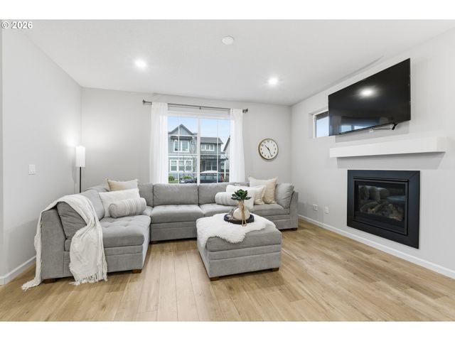 31066 Nw BROOKING St, North Plains, OR 97133