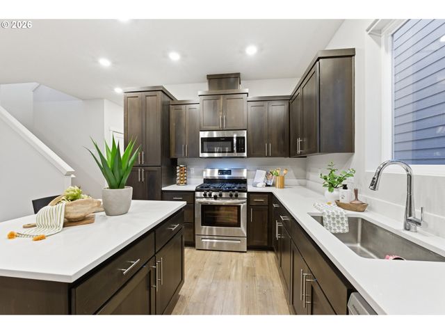 31066 Nw BROOKING St, North Plains, OR 97133