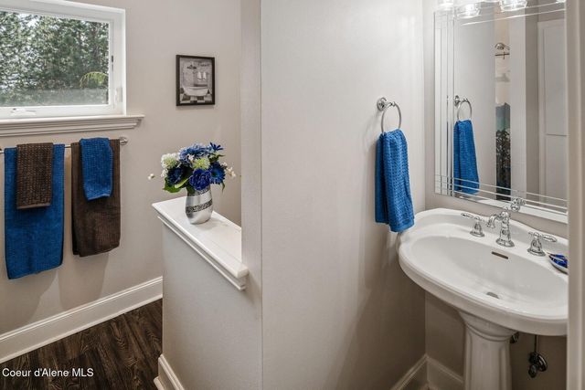 1238 S Reynolds Rd, Coeur D'alene, ID 83814