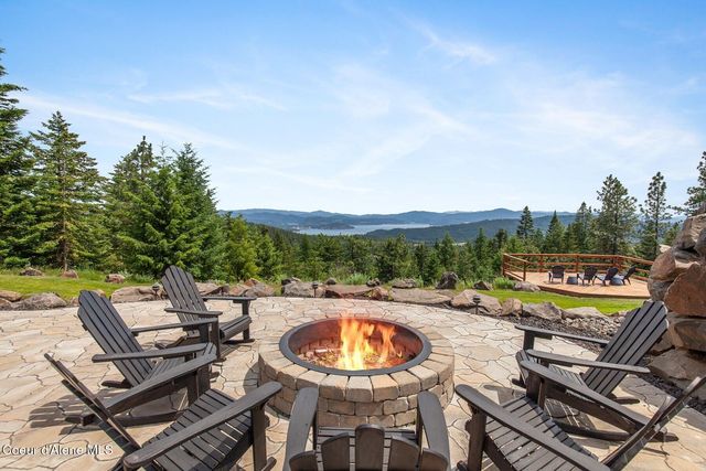 1238 S Reynolds Rd, Coeur D'alene, ID 83814