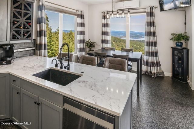 1238 S Reynolds Rd, Coeur D'alene, ID 83814