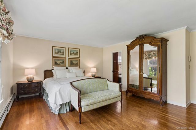 142 Rockaway Avenue, Garden City, NY 11530