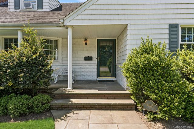 142 Rockaway Avenue, Garden City, NY 11530