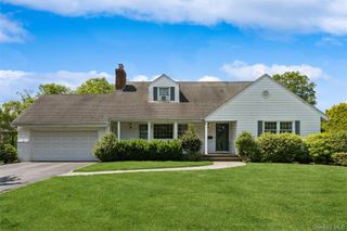 142 Rockaway Avenue, Garden City, NY 11530