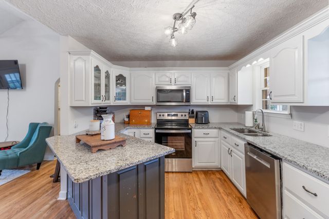 2323 Nubbin Ridge Rd, Dickson, TN 37055