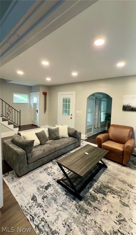 729 4th Street NW, New Philadelphia, OH 44663
