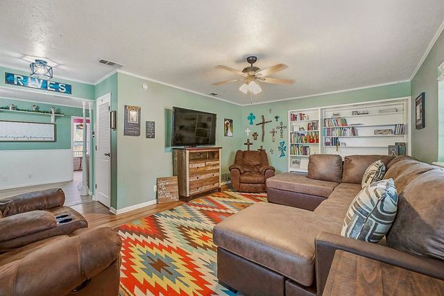 1787 N Mccart Street, Stephenville, TX 76401