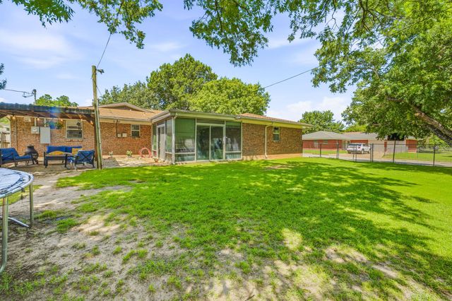 1787 N Mccart Street, Stephenville, TX 76401