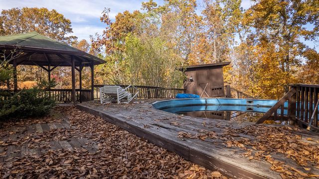 755 County Road 224a, Alton, MO 65606