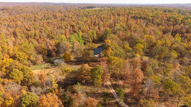 755 County Road 224a, Alton, MO 65606