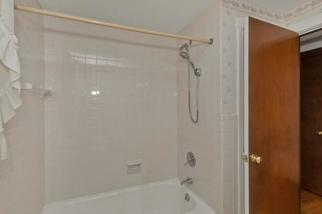 309 Island Pond Rd, Springfield, MA 01118