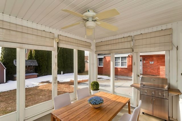 309 Island Pond Rd, Springfield, MA 01118