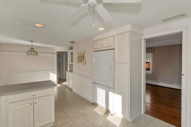 309 Island Pond Rd, Springfield, MA 01118