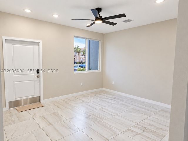 2419 SE 11th St, Homestead, FL 33035
