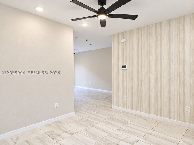 2419 SE 11th St, Homestead, FL 33035